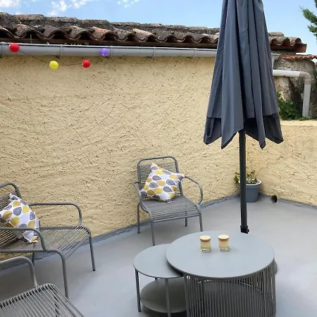 Charming Typical Townhouse, 3 Bedrooms Lectoure