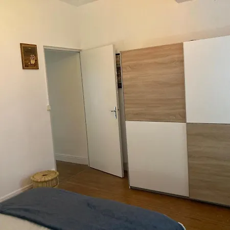 Feriehus Charming Typical Townhouse, 3 Bedrooms